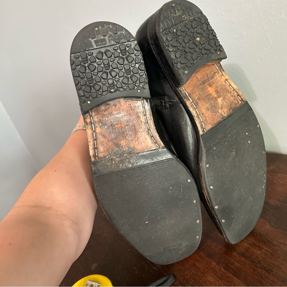 Frye Emmett Zipper Black Leather Ankle Boots Size 12 - Picture 6 of 8